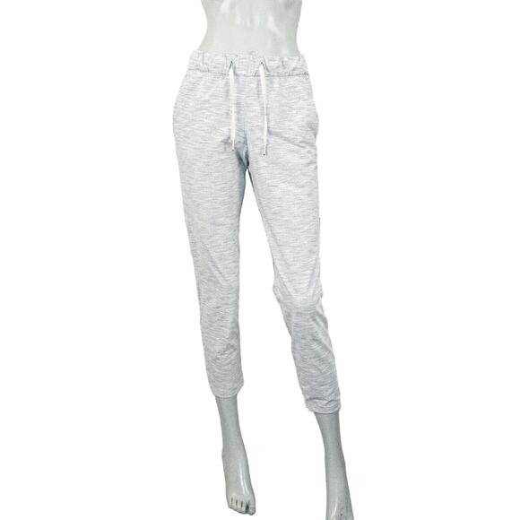 Lululemon Women's On The Fly 7/8 Pant Jogger heather gray size 4 - Picture 1 of 10